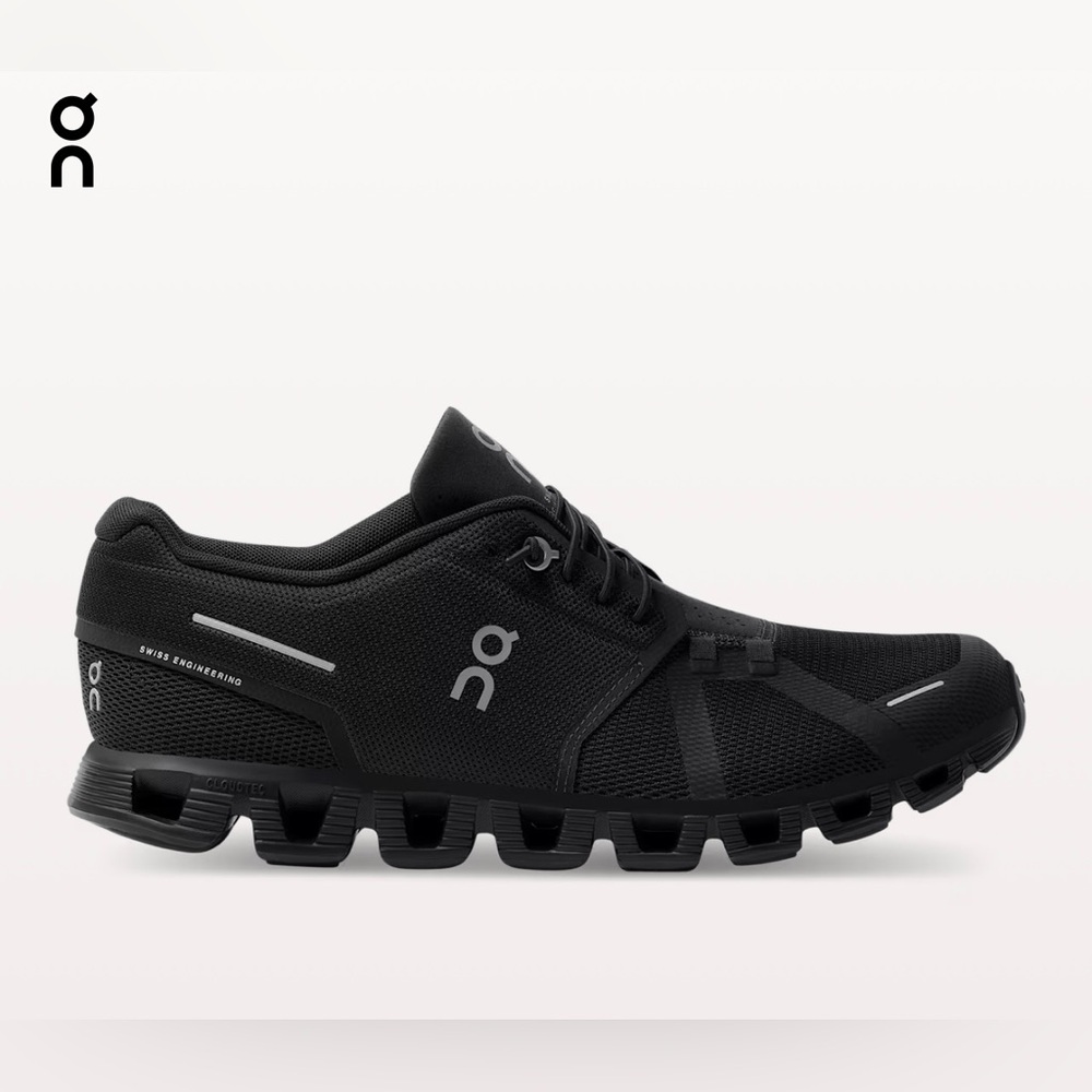 Womens On Cloud 5 Running Shoes Swiss Engineering All Black Size 10 L/NEW